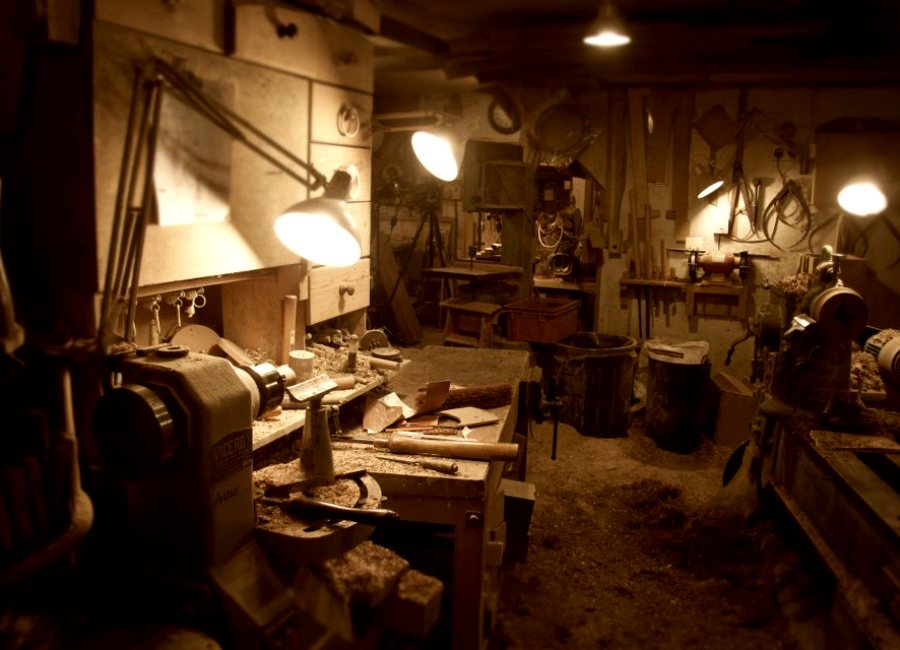Werkplaats met gereedschap
